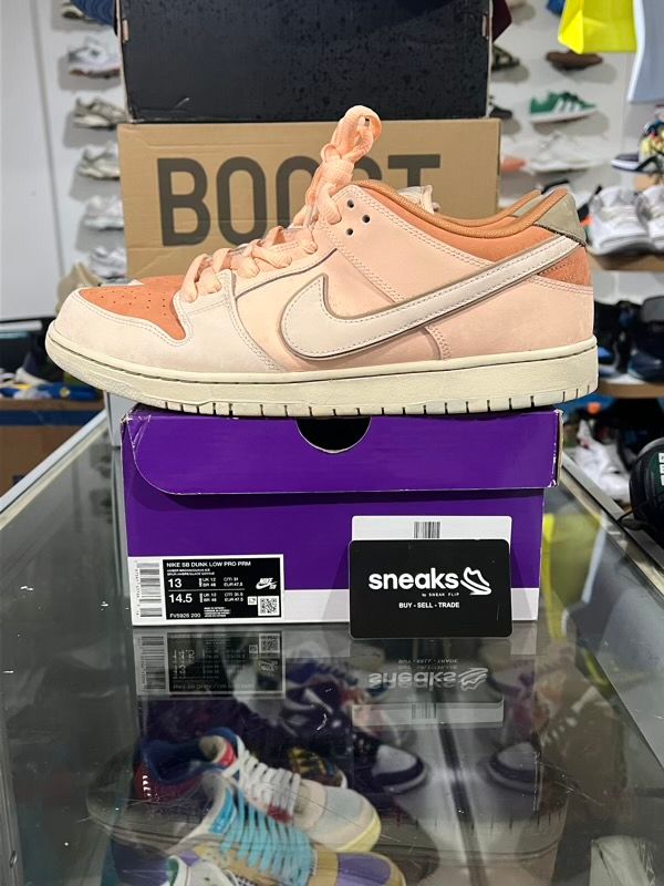 USED SIZE 13M Nike Dunk Low SB Trocadéro Gardens - Used