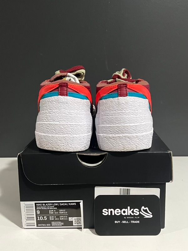 USED SIZE 9M Nike Blazer Low sacai KAWS Red - Used