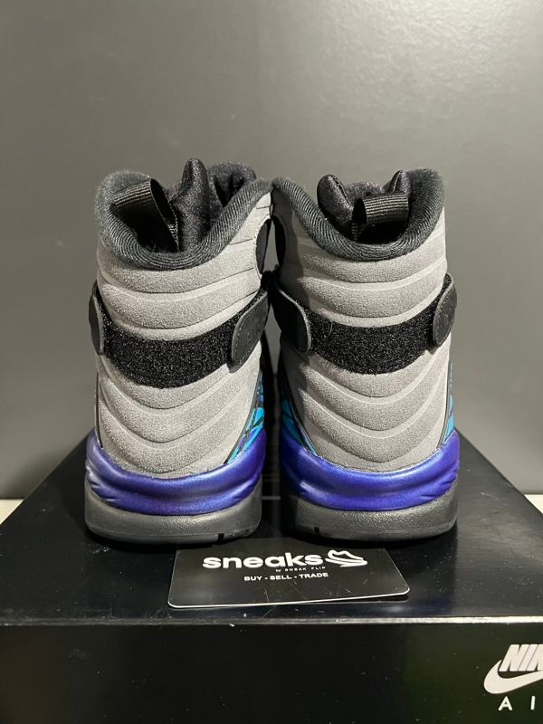 USED SIZE 10.5M Jordan 8 Retro Aqua (2025) - Used