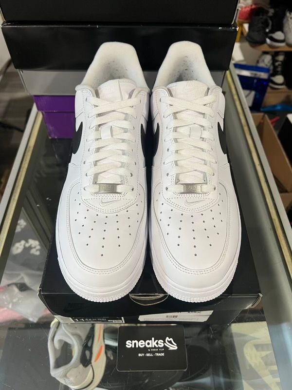 USED SIZE 11.5M Nike Air Force 1 Low Supreme White Black - USED NO BOX