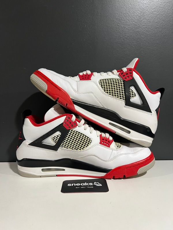 Jordan 4 Retro Fire Red (2020) - USED NO BOX