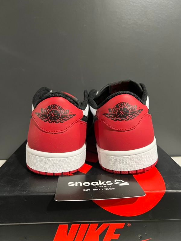 NEW SIZE 10M Jordan 1 Retro Low OG Black Toe (2023)
