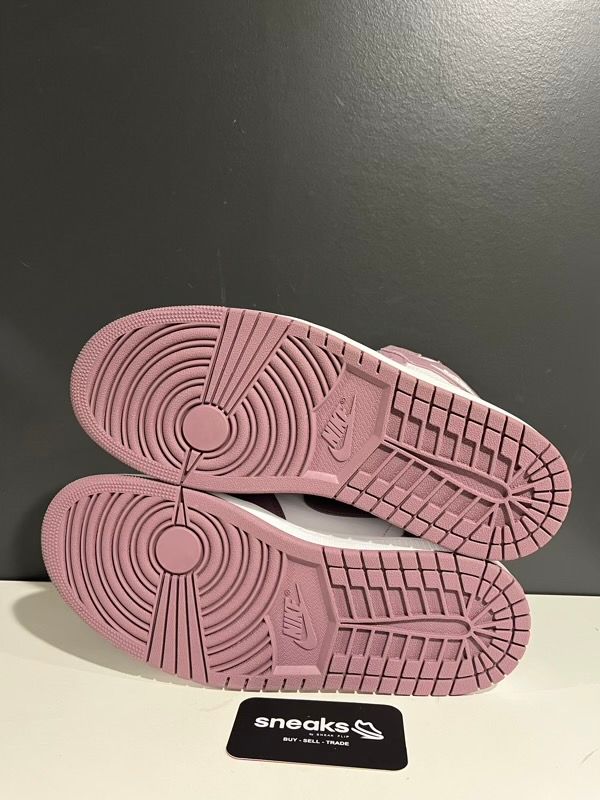 USED SIZE 10M Jordan 1 Retro High OG Mauve - New (NO BOX)