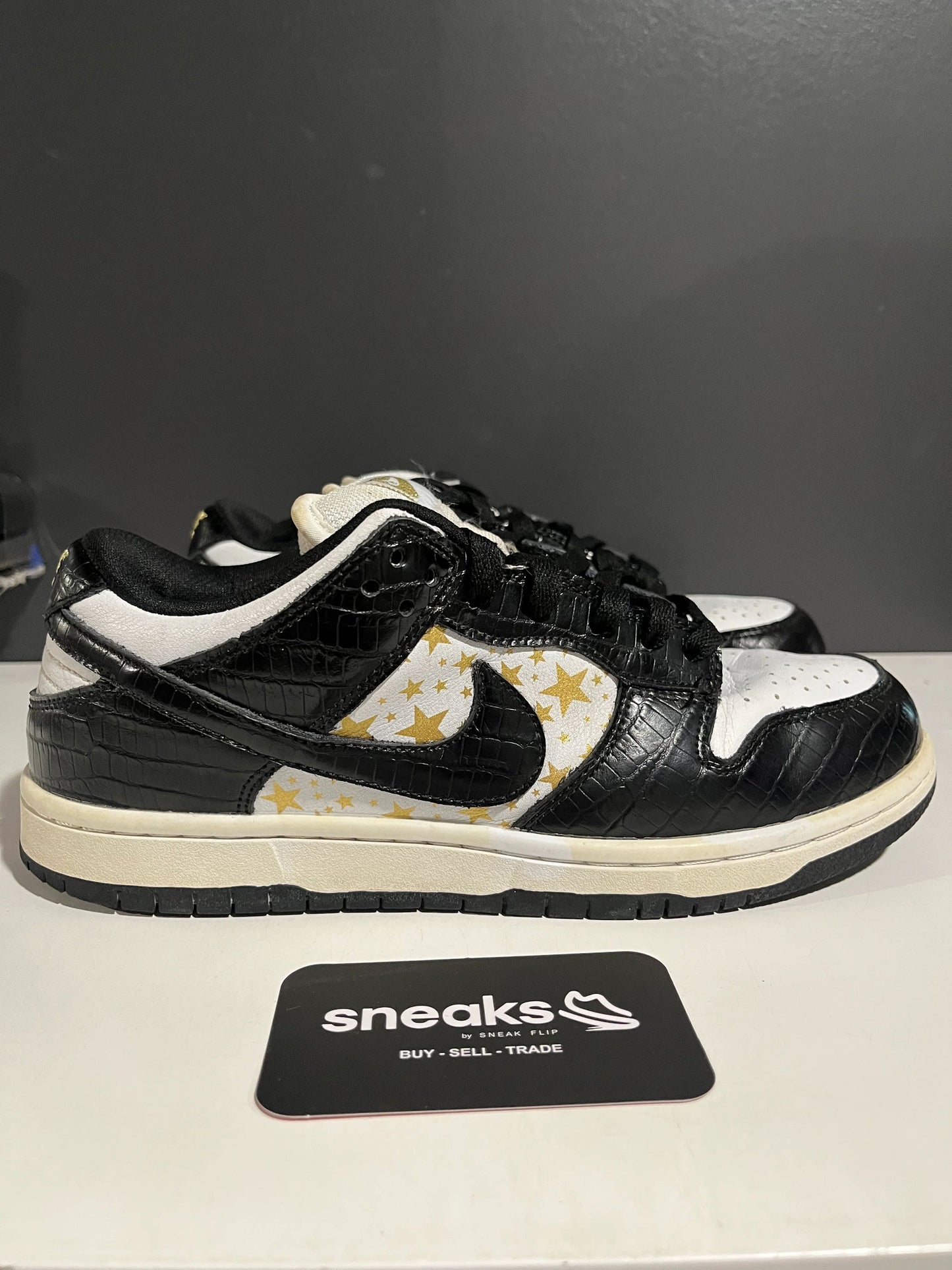 Nike SB Dunk Low Supreme Stars Black (2021) - Used