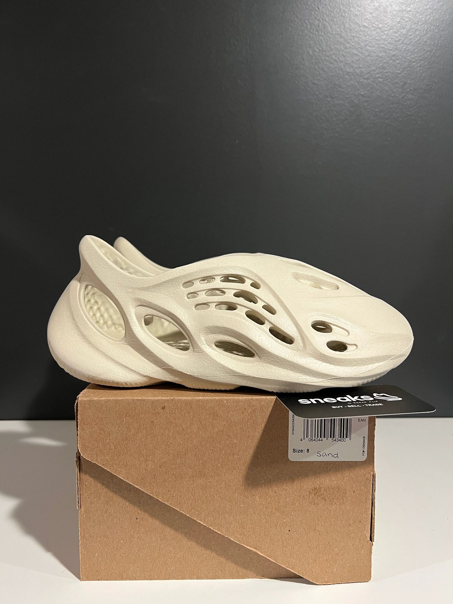 adidas Yeezy Foam RNNR Sand - Used