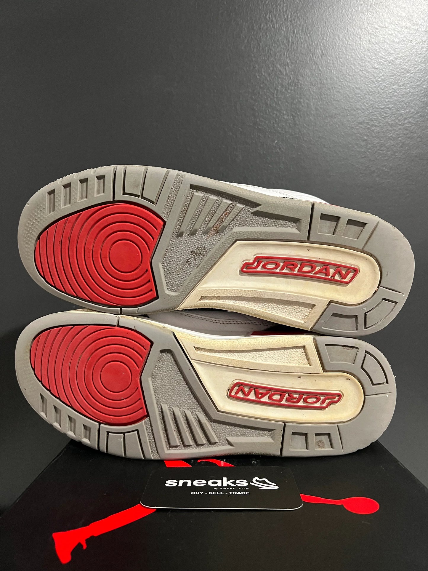 Jordan 3 Retro Fire Red (2022) (GS) - Used