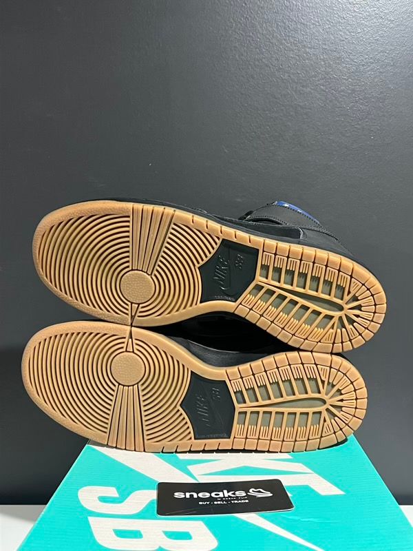 NEW SIZE 9.5M Nike SB Dunk High Captain America