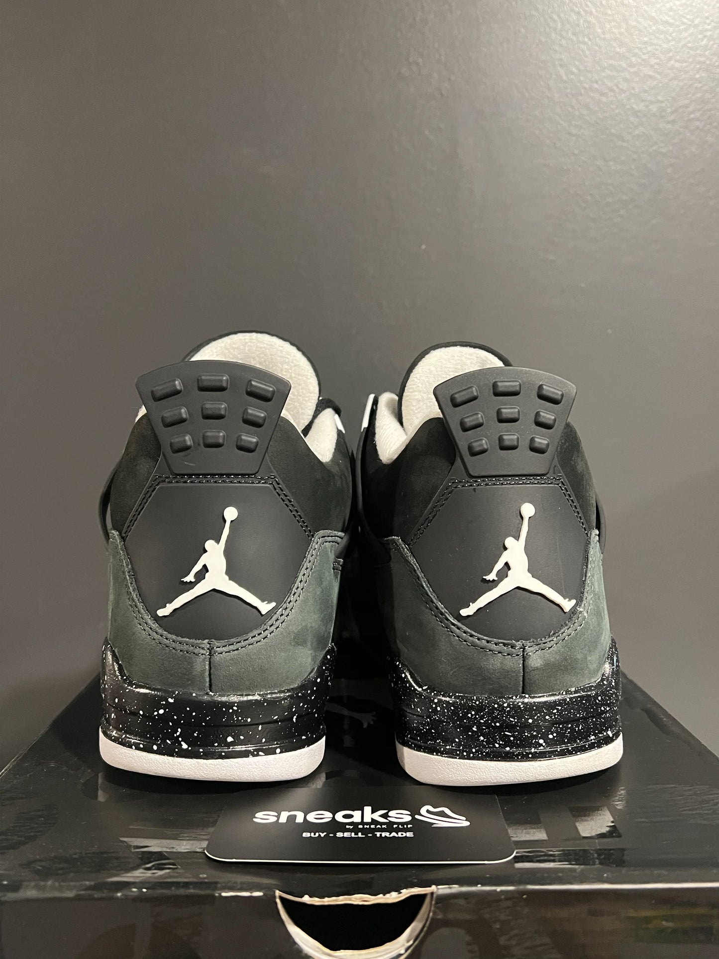 Jordan 4 Retro Fear (2024) - Used