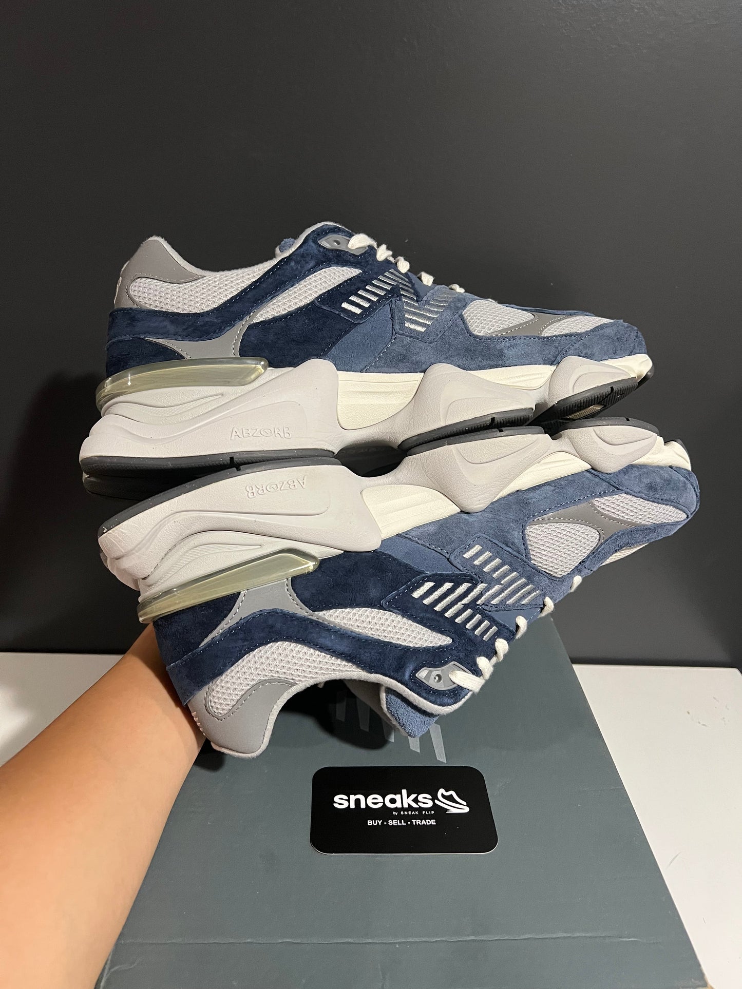 New Balance 9060 Natural Indigo - Used