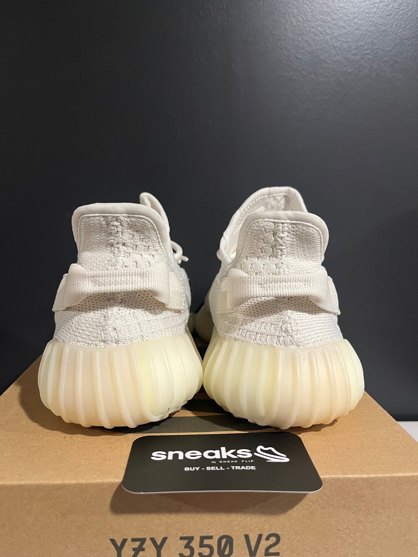 adidas Yeezy Boost 350 V2 Bone - Used