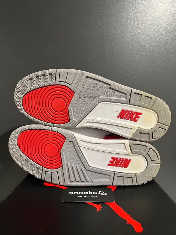 USED SIZE 10.5M  Jordan 3 Retro Fire Red (2022) - Used