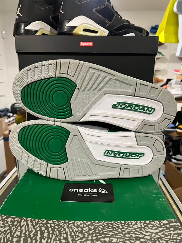 USED SIZE 11M Jordan 3 Retro Pine Green - Used Damaged Box