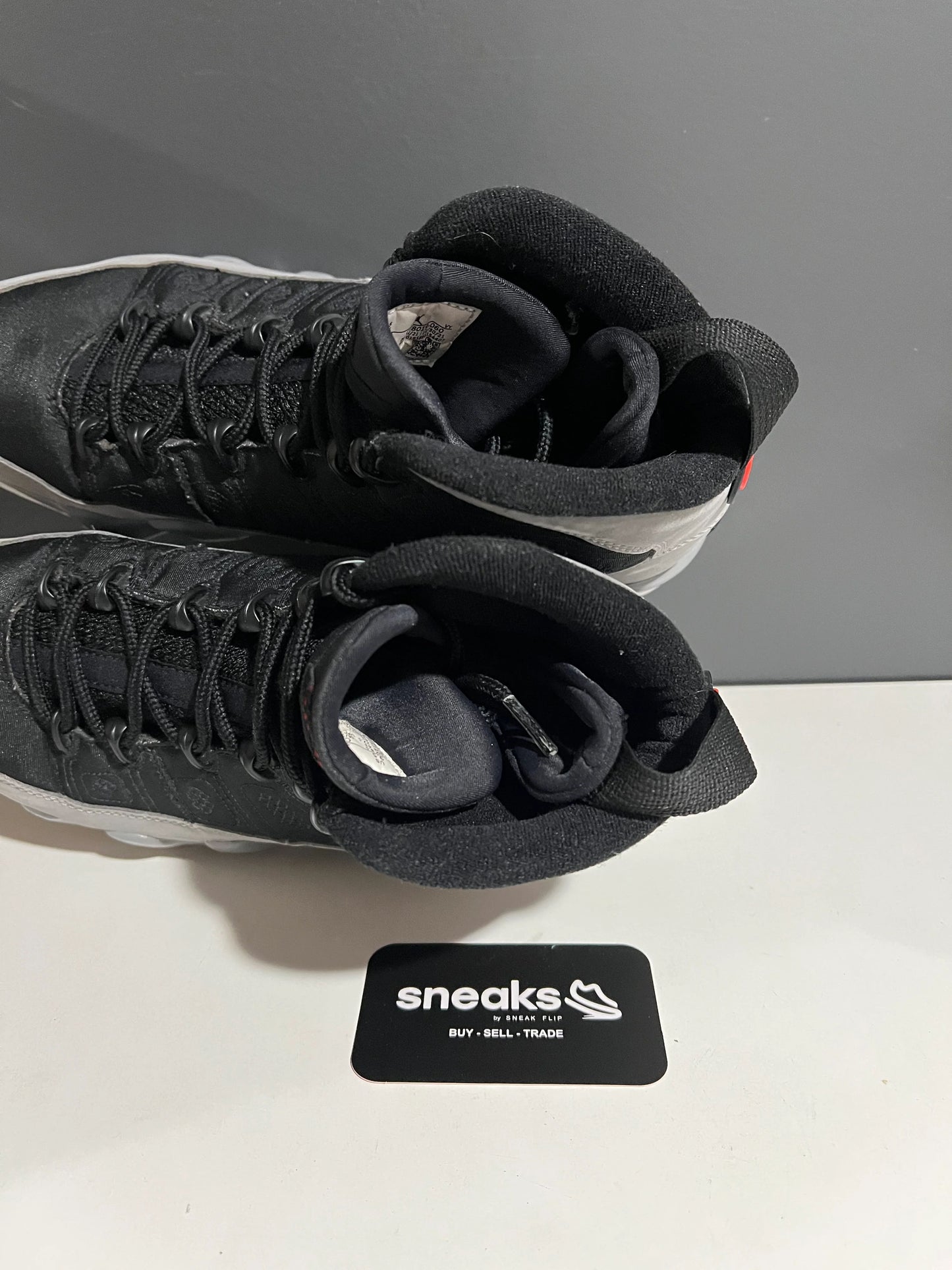 Jordan 9 Retro Particle Grey - Used