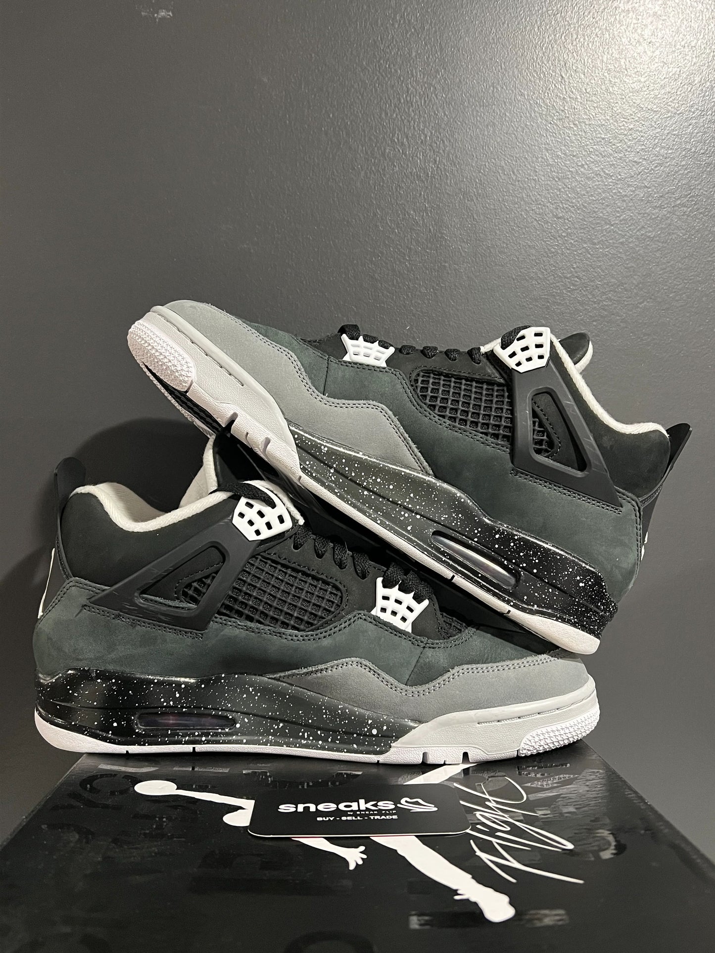 Jordan 4 Retro Fear (2024) - Used