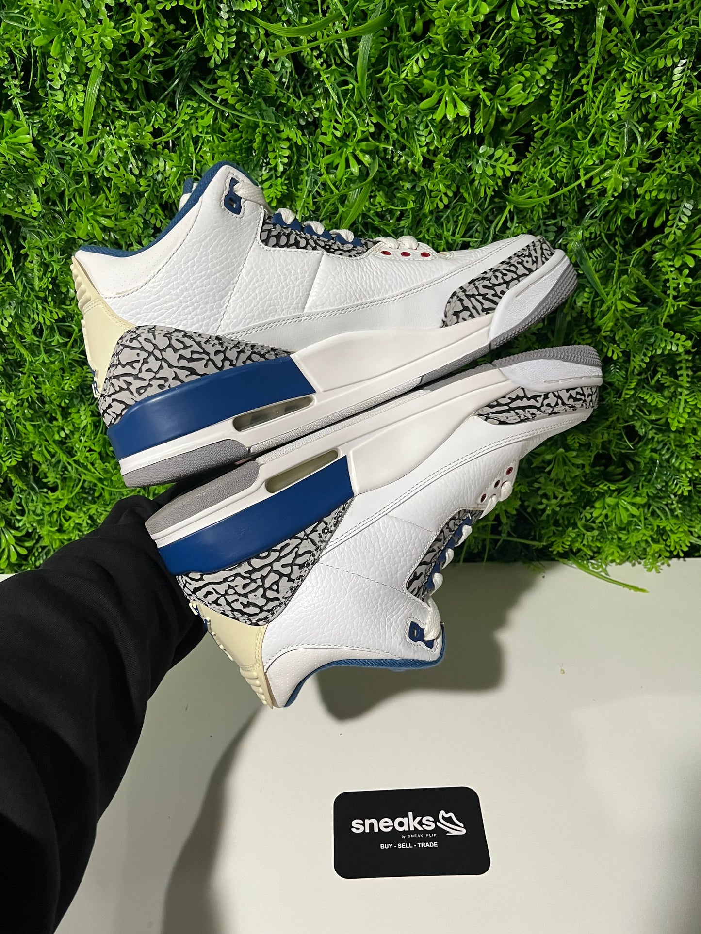 Jordan 3 Retro True Blue (2011) - Used