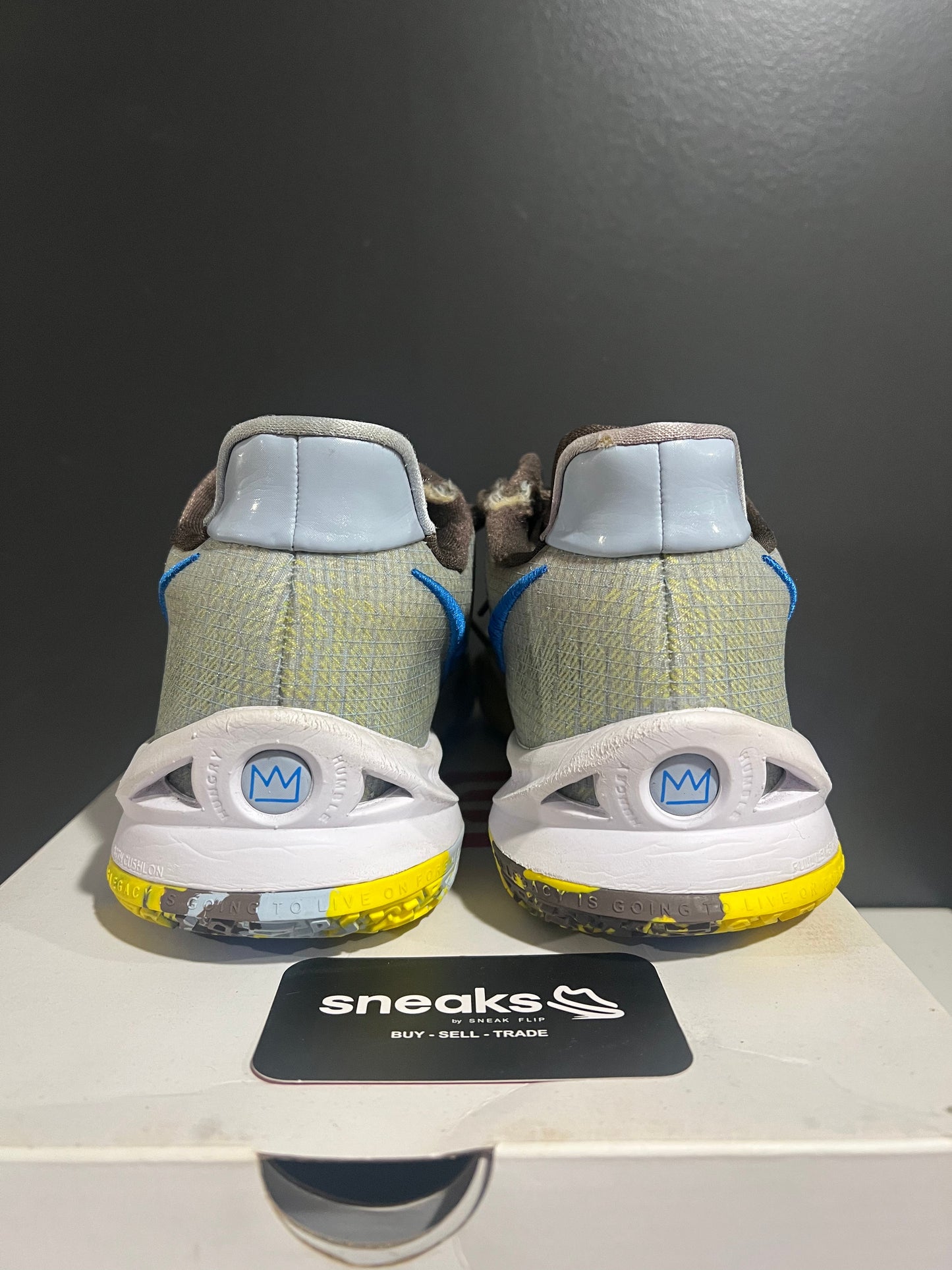 Nike Kyrie 4 Low Light Armory Blue - Used