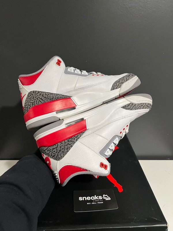 USED Jordan 3 Retro Fire Red (2022) - Used