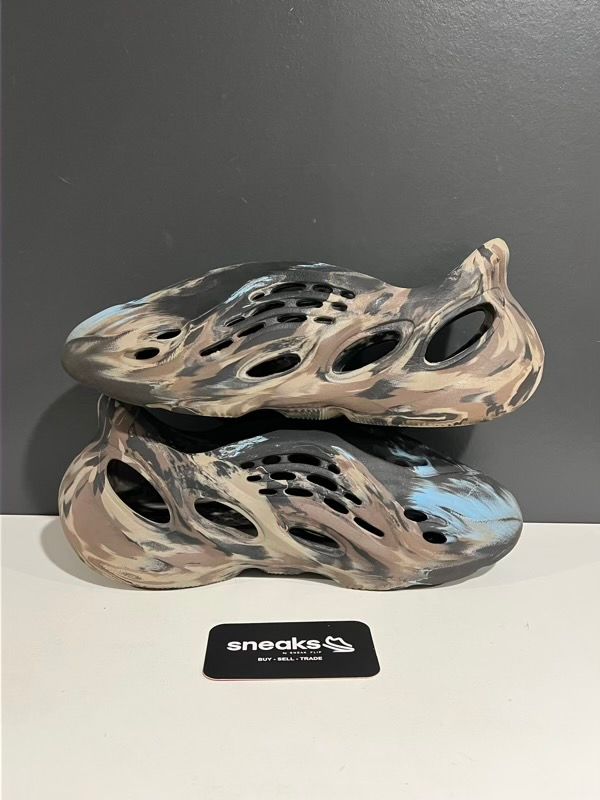 USED SIZE 11M adidas Yeezy Foam RNR MX Cinder - USED NO BOX