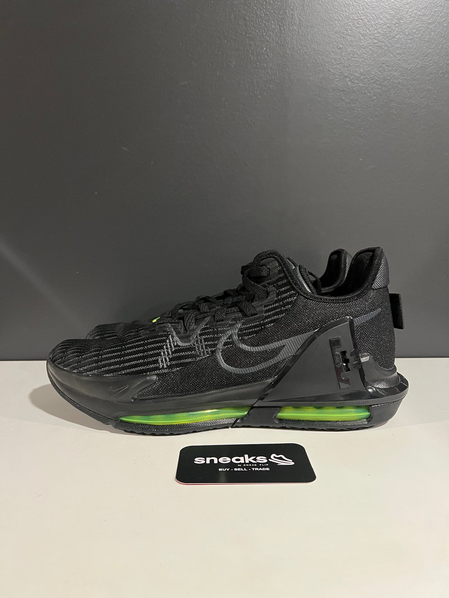 Nike LeBron Witness 6 Black Fluorescent Yellow - Used
