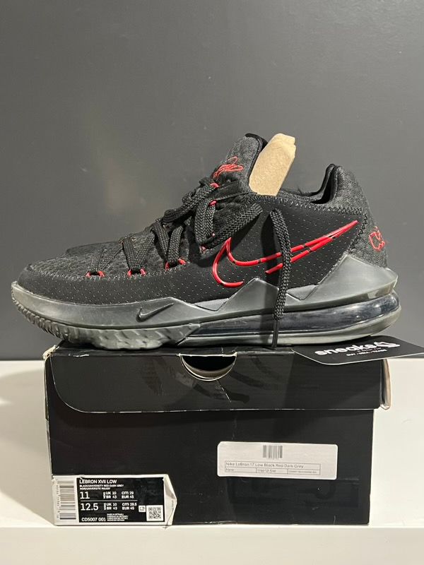 Nike LeBron 17 Low Black Red Dark Grey
