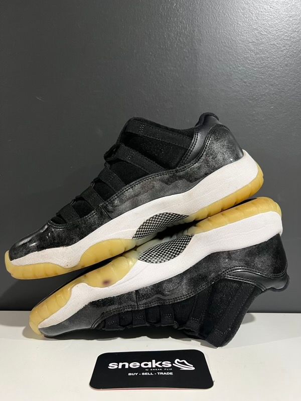 Jordan 11 Retro Low Barons (GS) - USED NO BOX