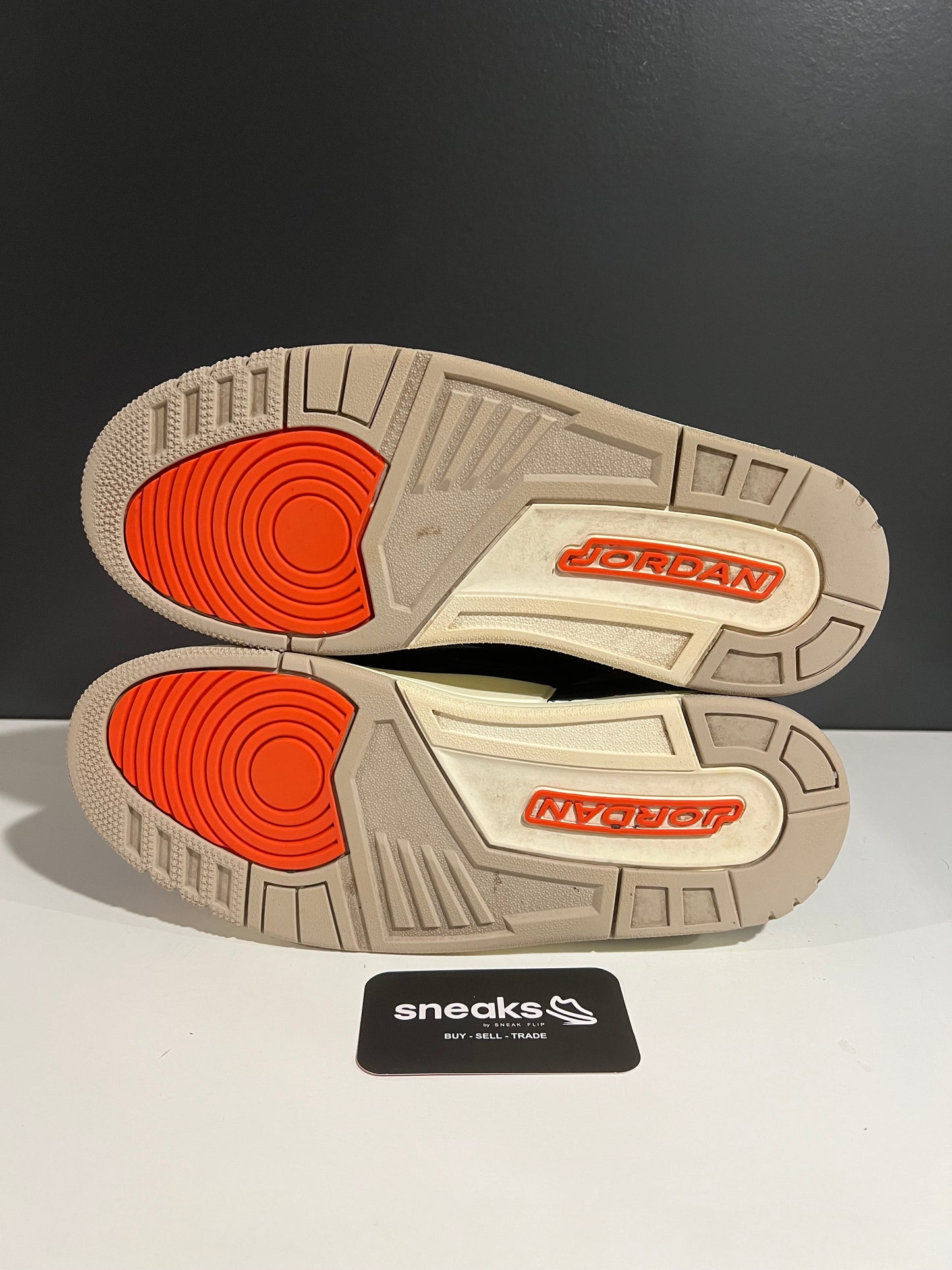 Jordan 3 Retro Desert Elephant - Used